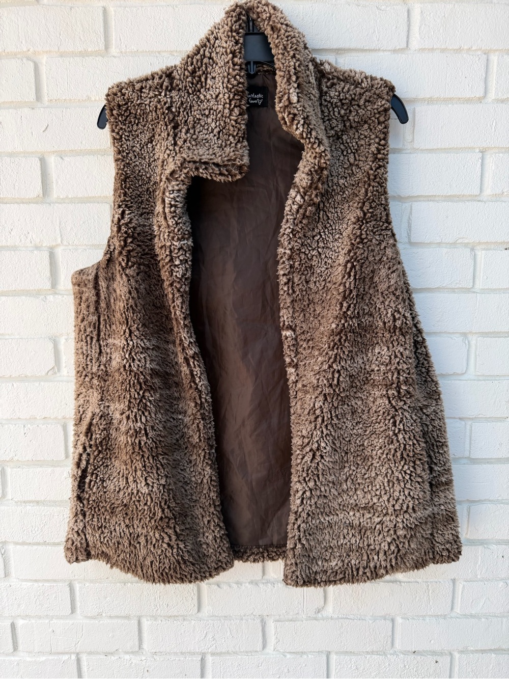 Fantastic Fawn Plush Faux-Shearling Teddy Vest in Brown